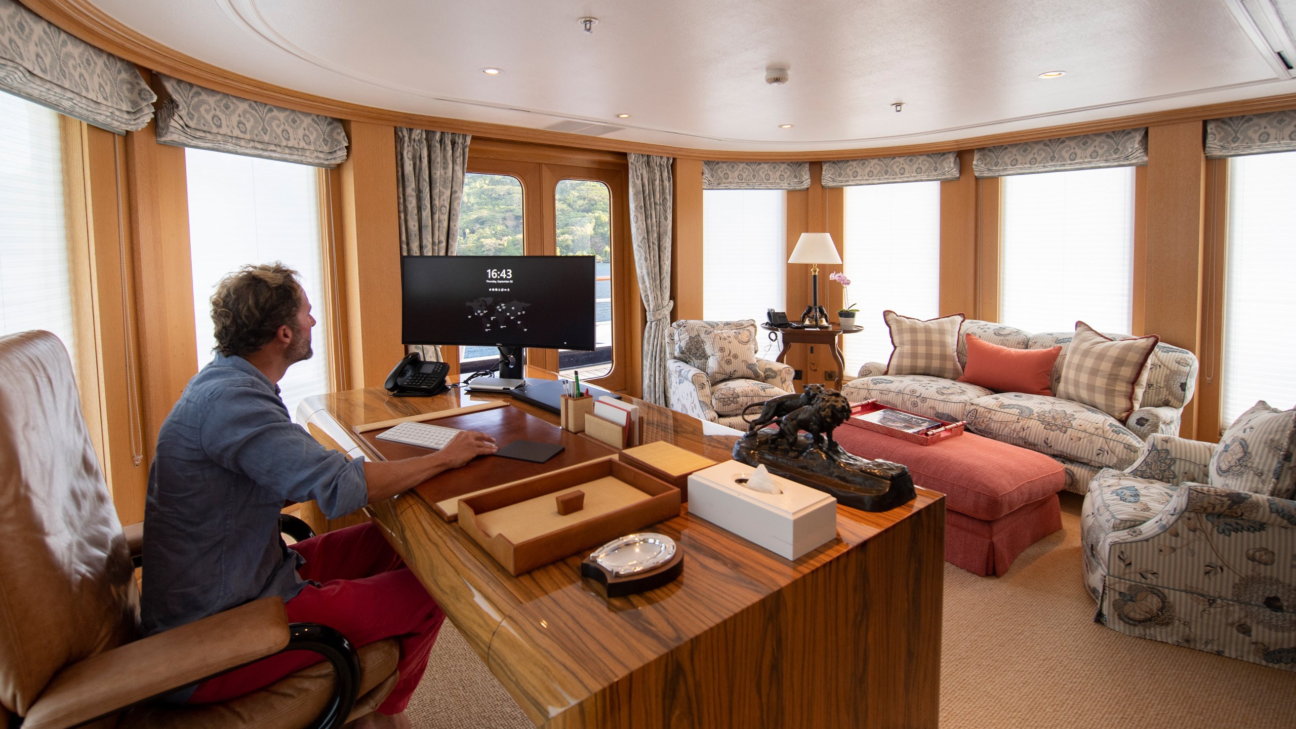 Interior - 13/18