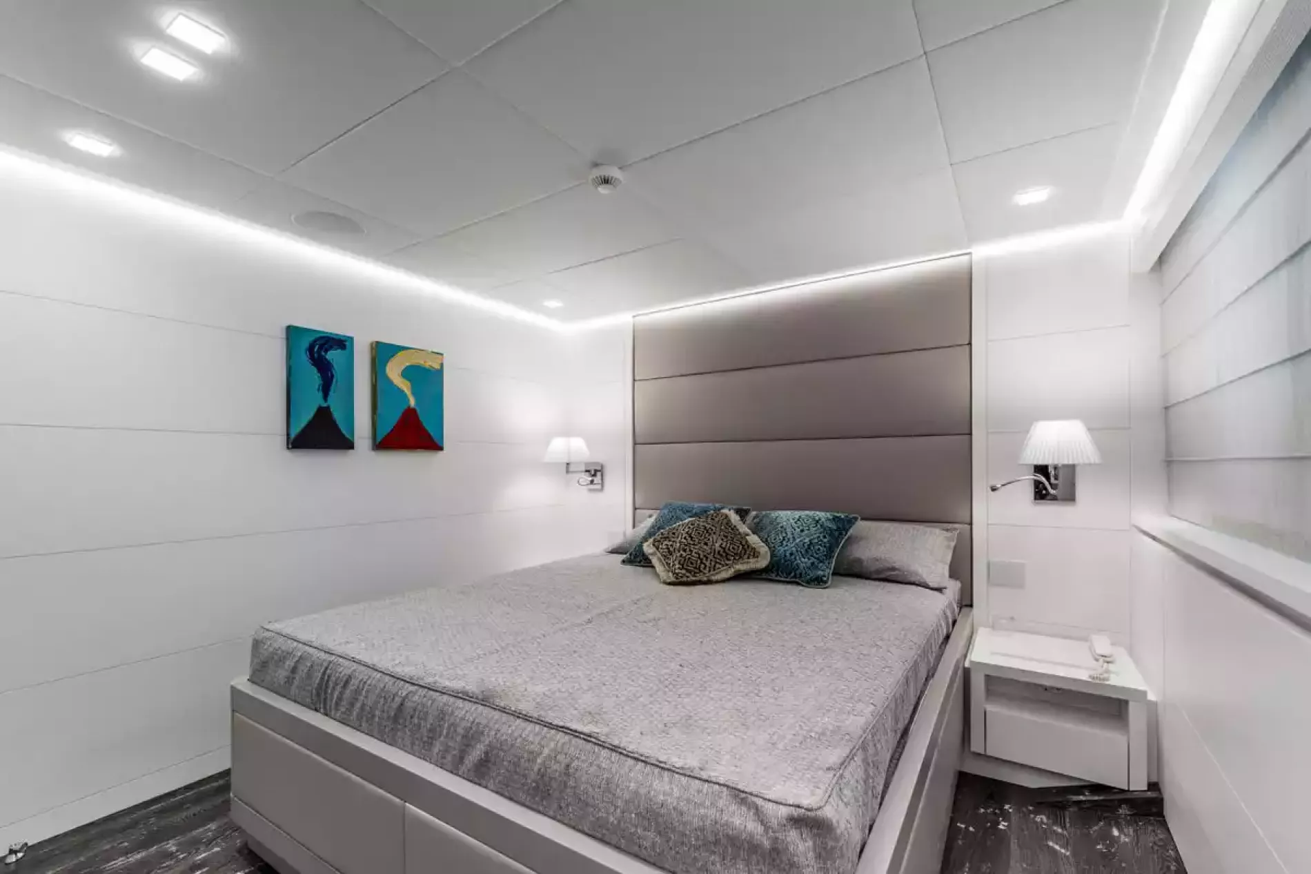 Interior - 8/19