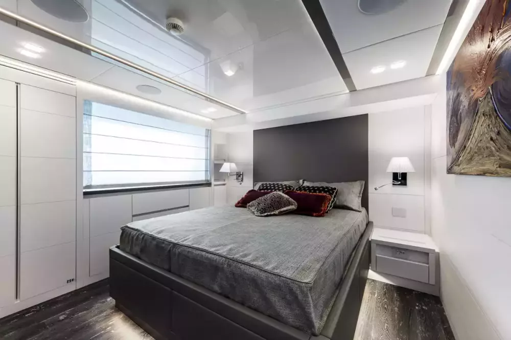 Interior - 14/19
