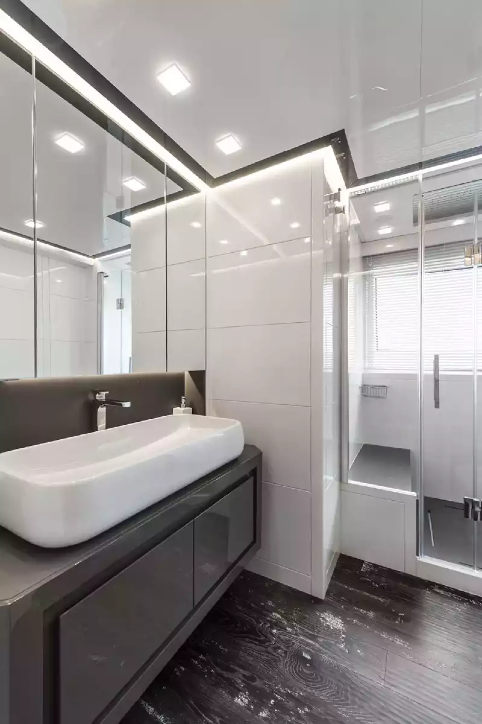 Interior - 17/19
