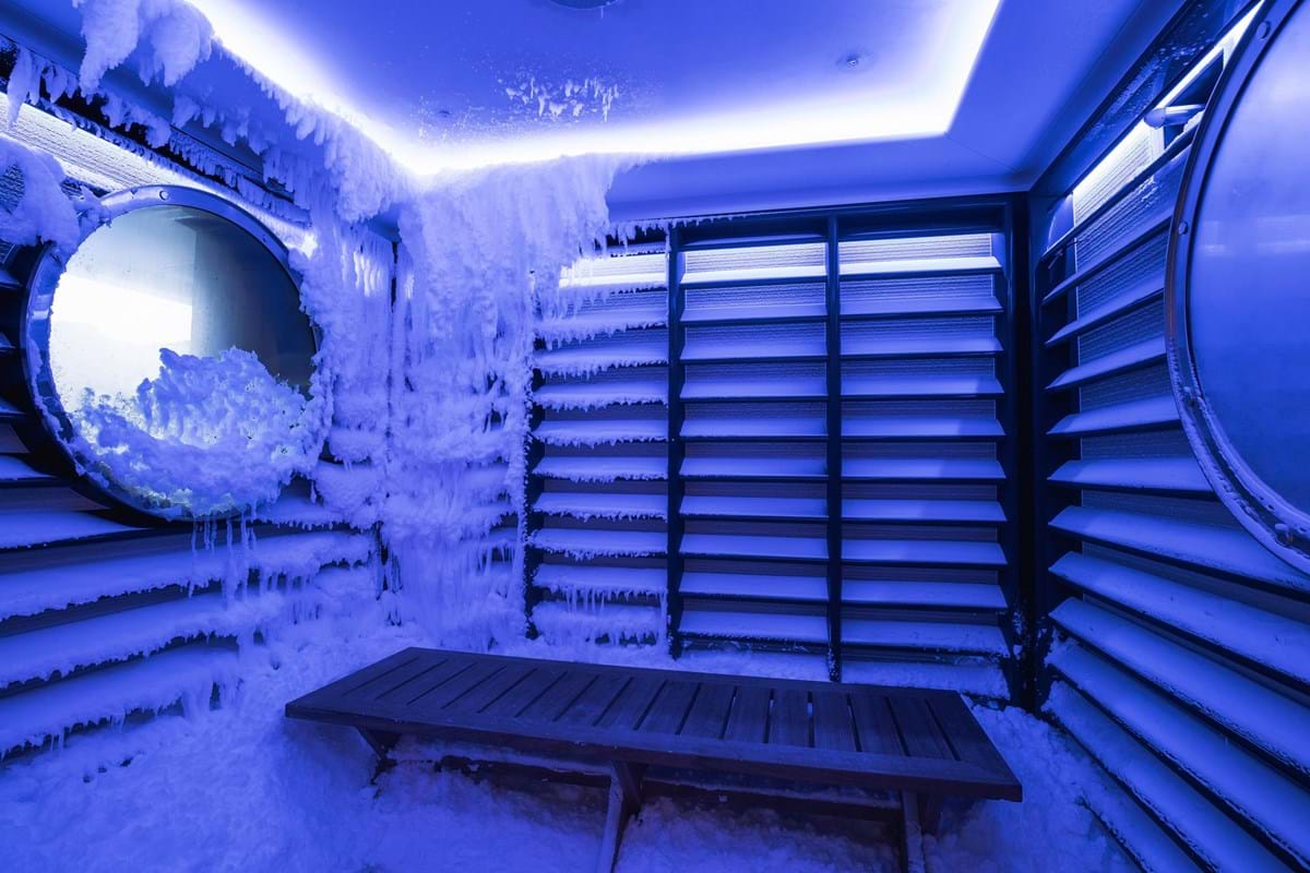 Interior - 6/8