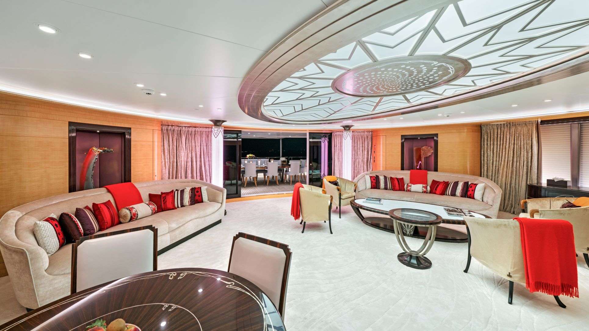 Interior - 0/35