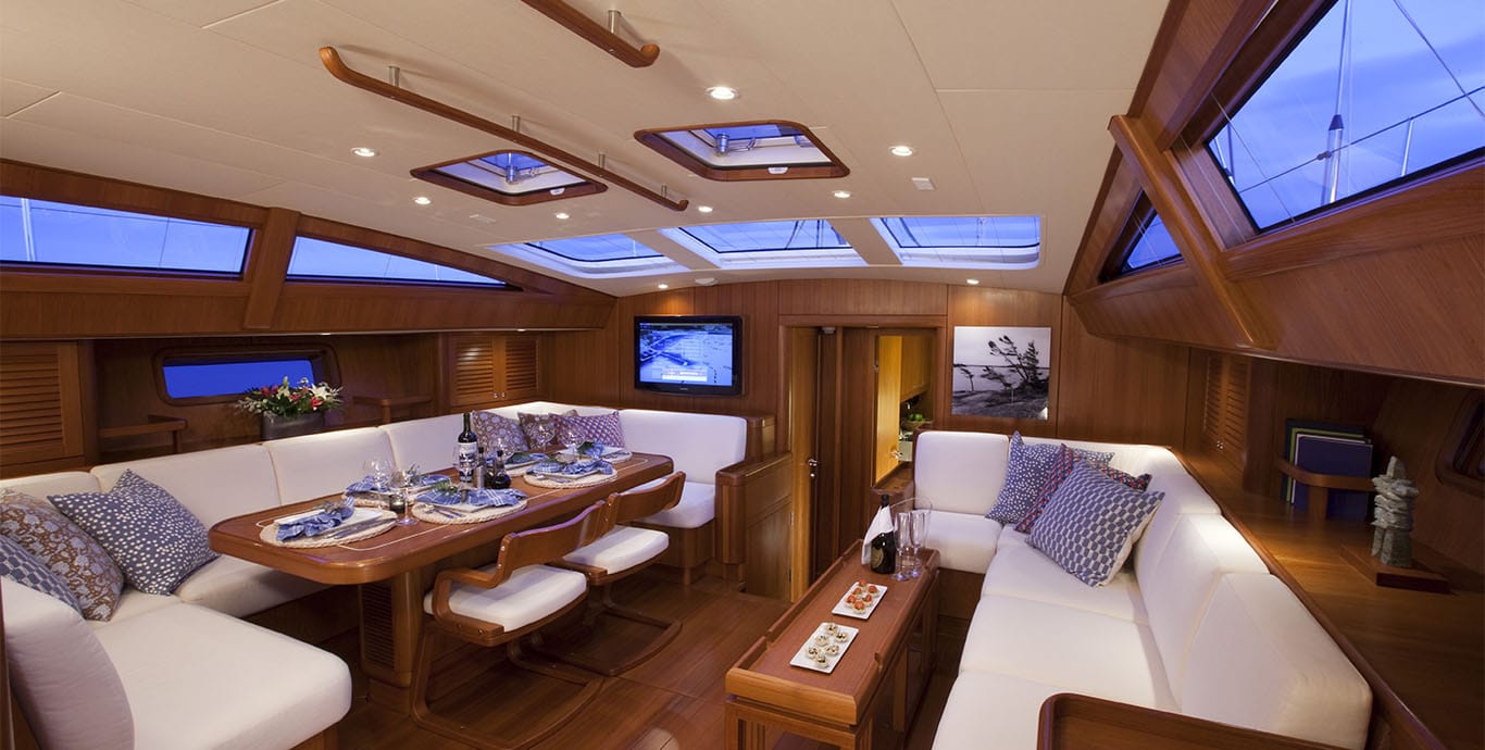 Interior - 0/10