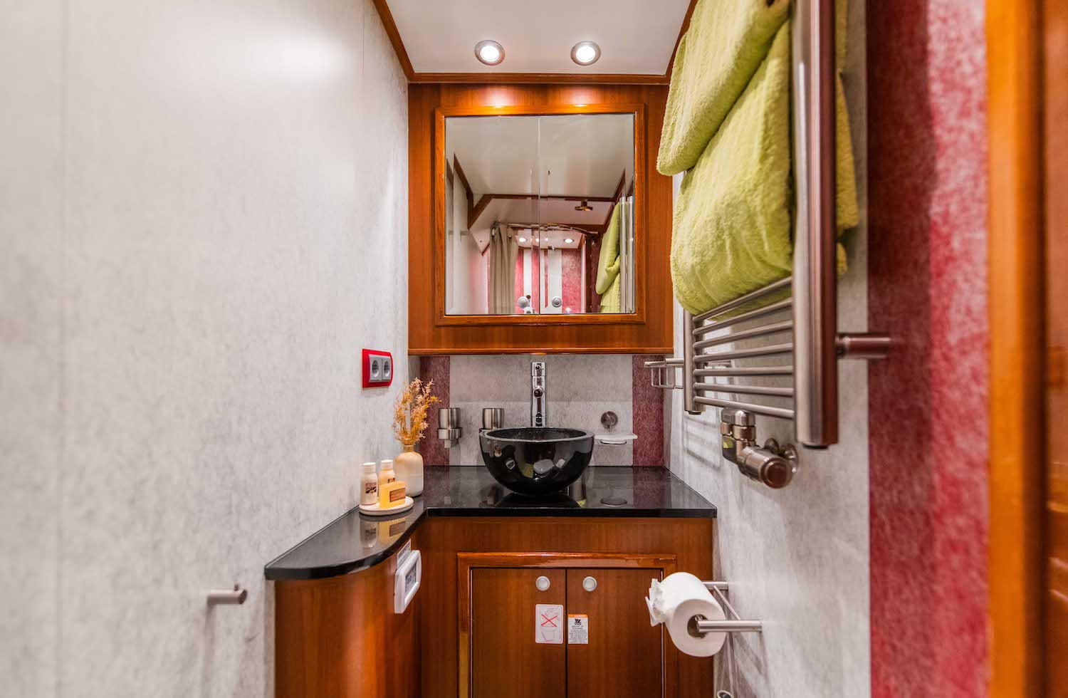 Interior - 12/17