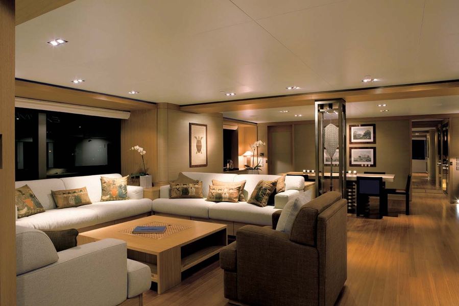Interior - 6/37