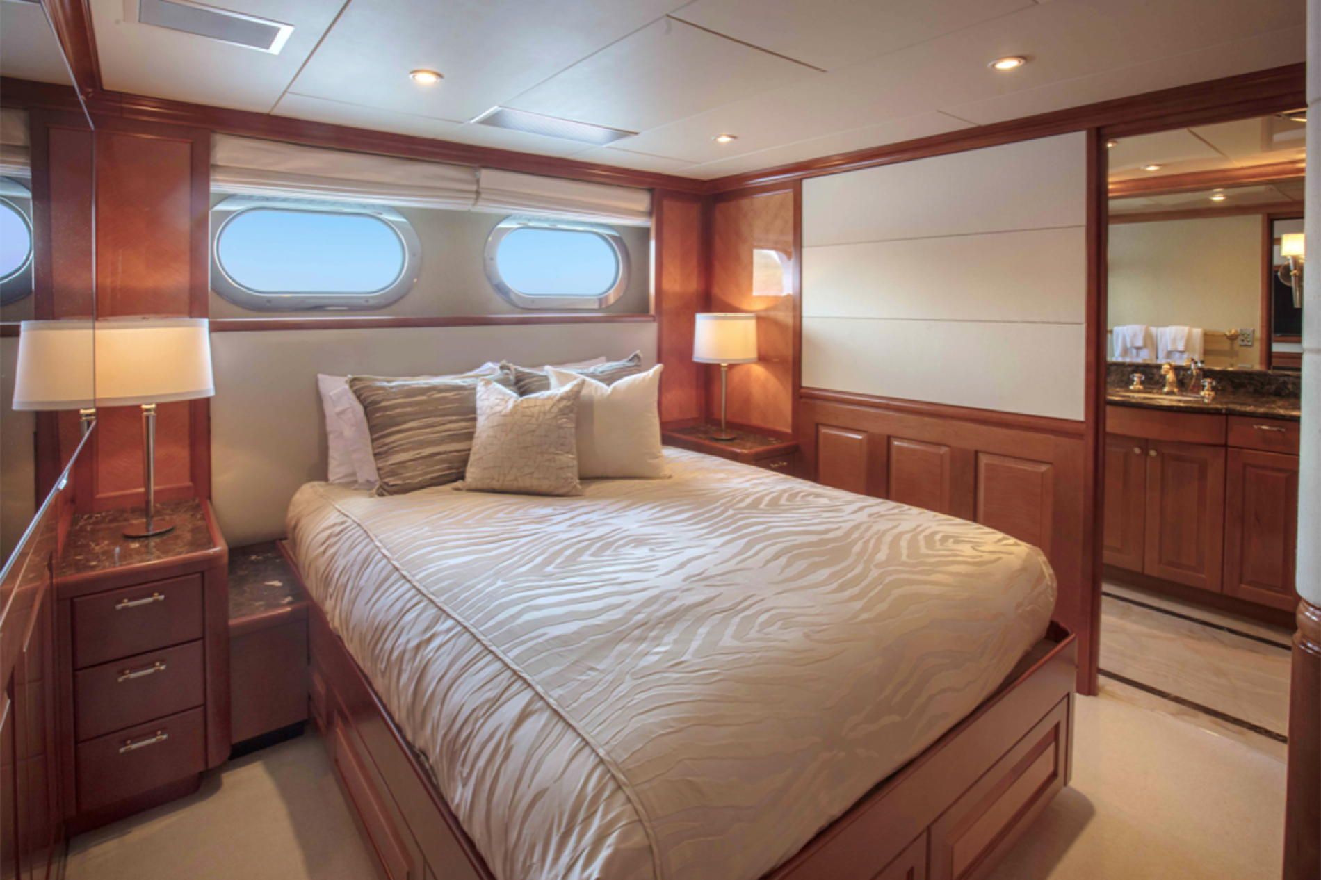 Interior - 11/24