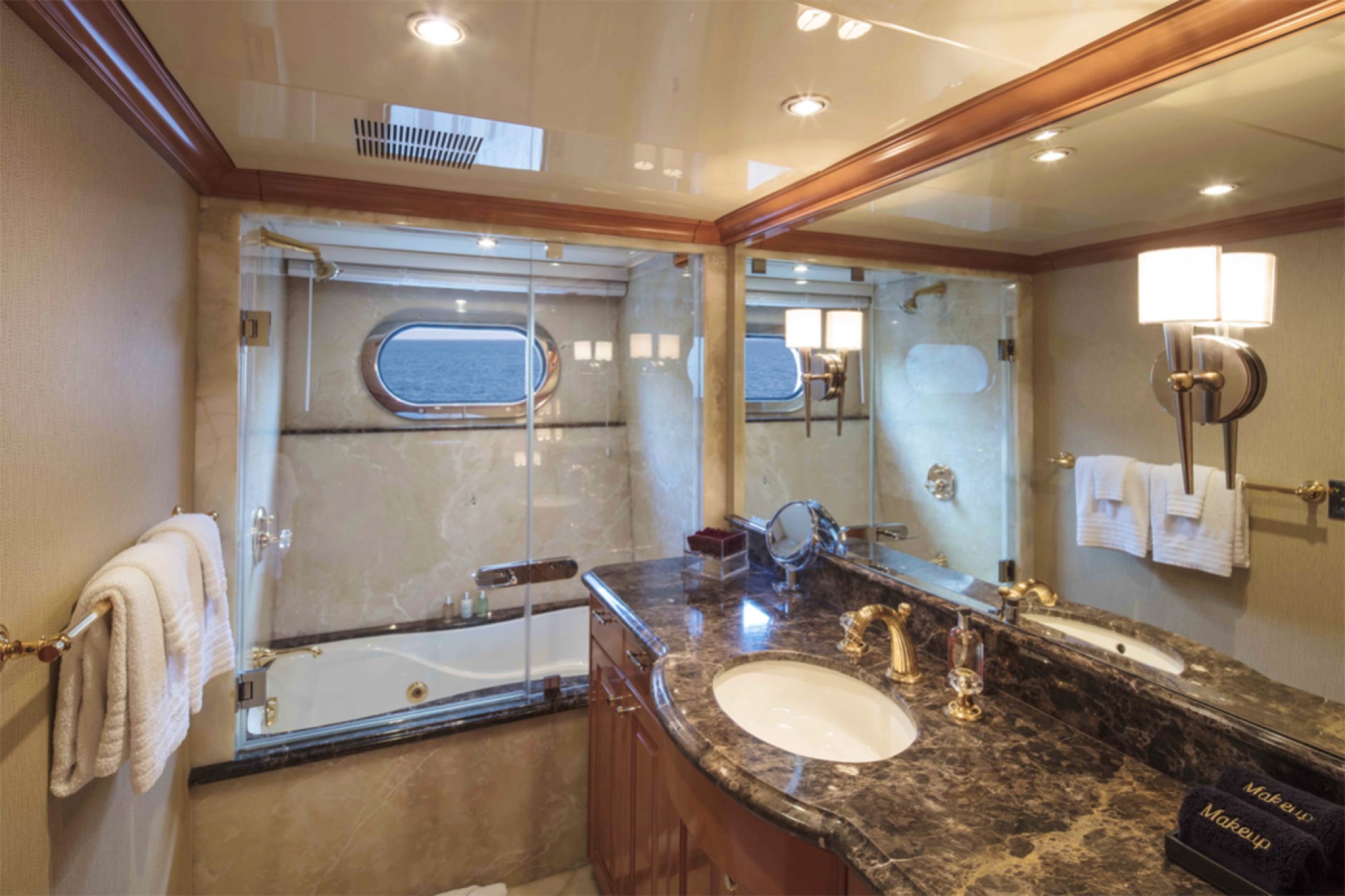 Interior - 20/24