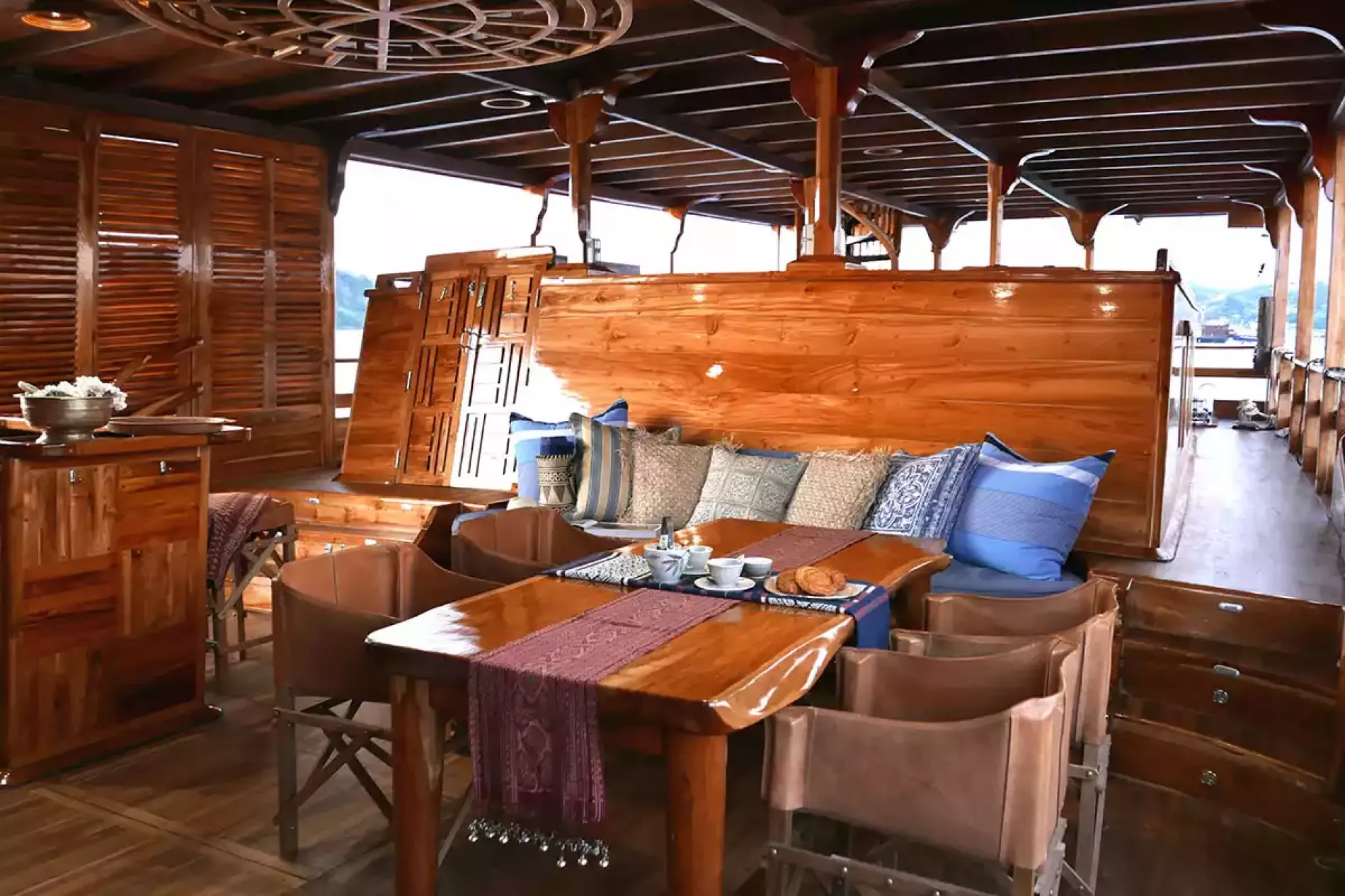 Interior - 0/9