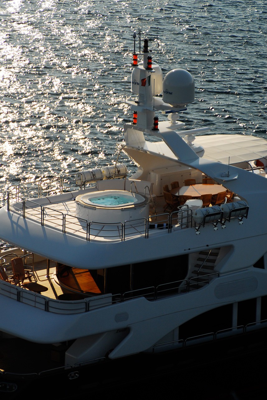 Exterior - 9/34