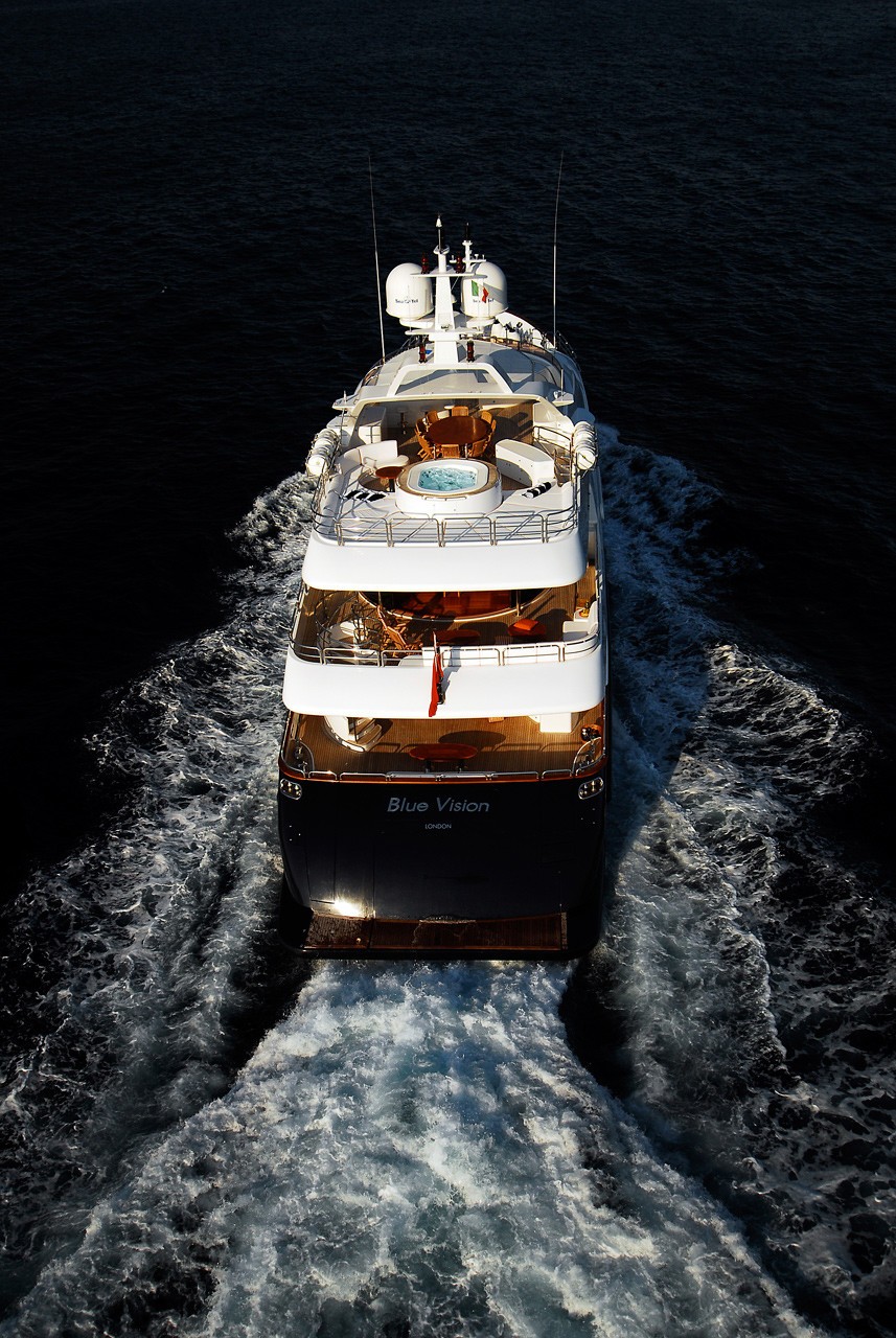 Exterior - 12/34