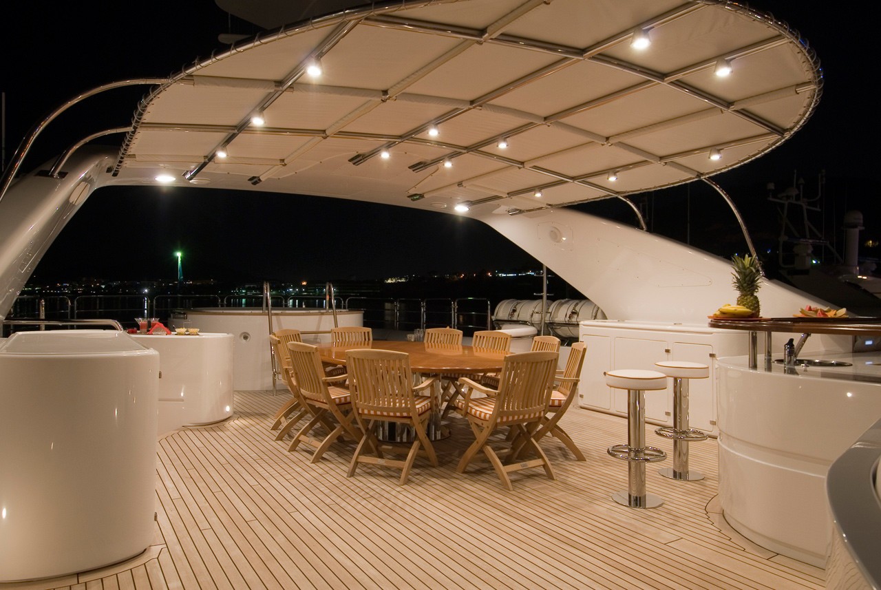Exterior - 30/34