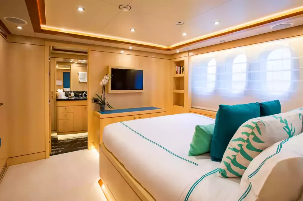 Interior - 22/33