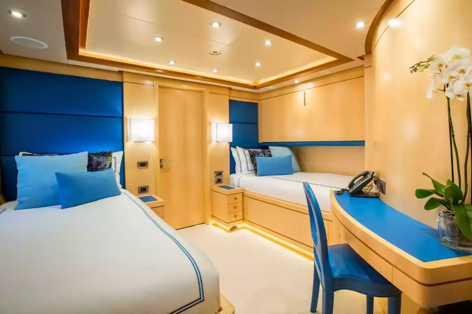 Interior - 23/33