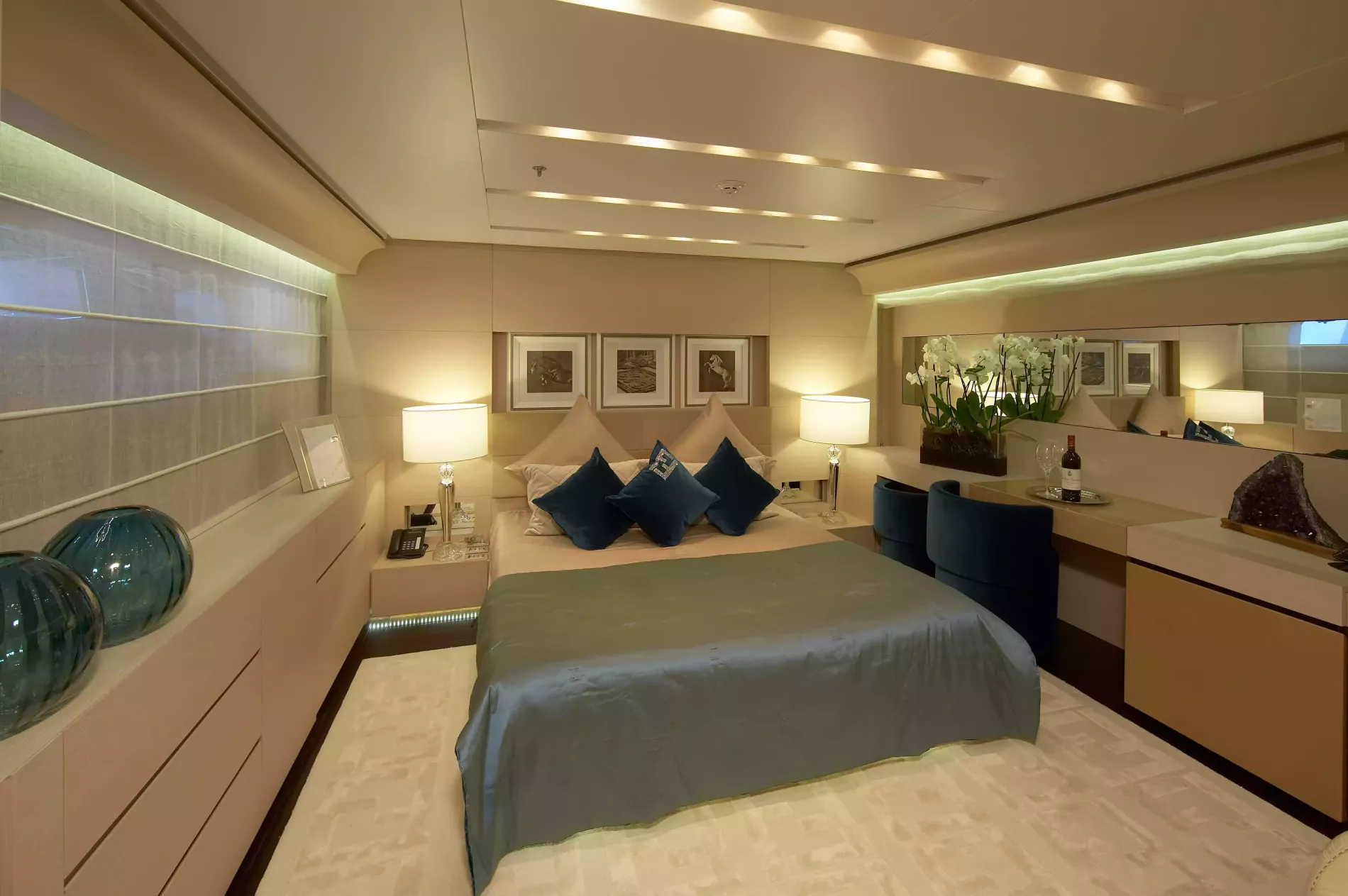 Interior - 13/29