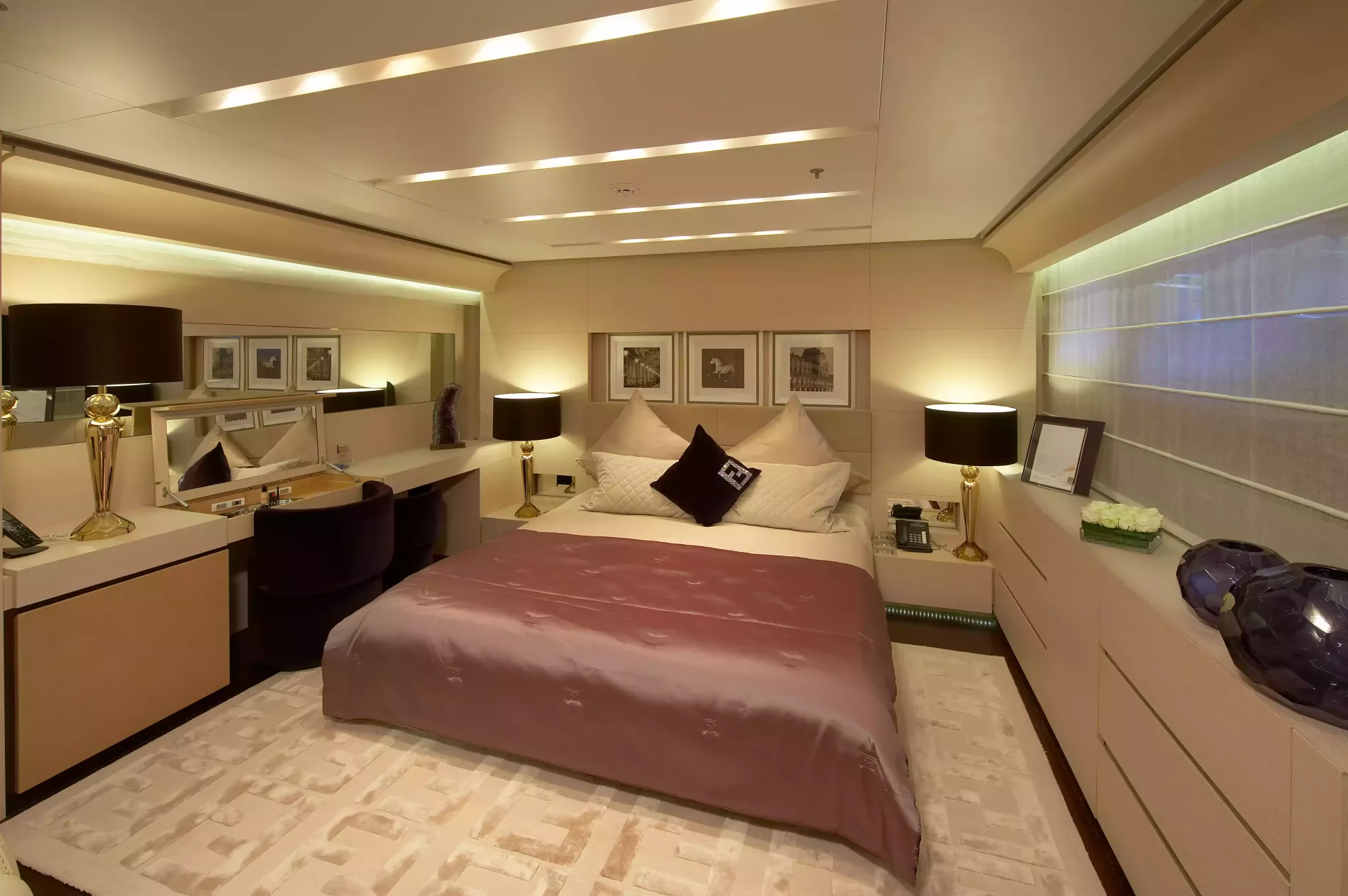 Interior - 14/29