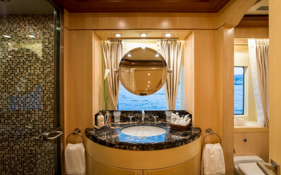 Interior - 30/33