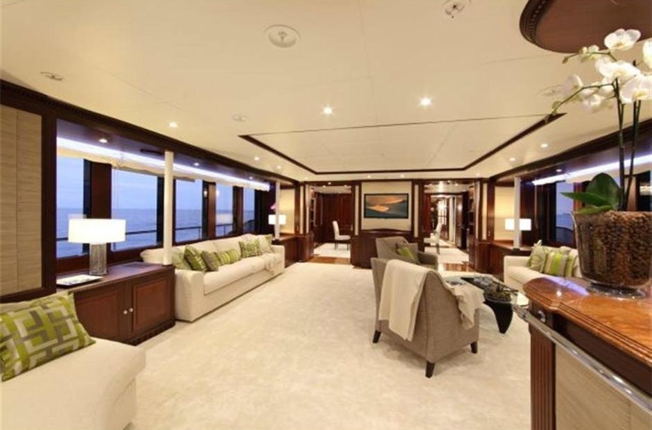 Interior - 12/35