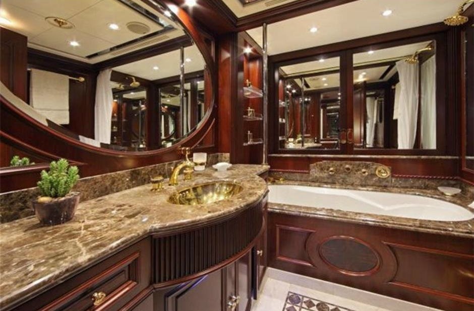 Interior - 27/35