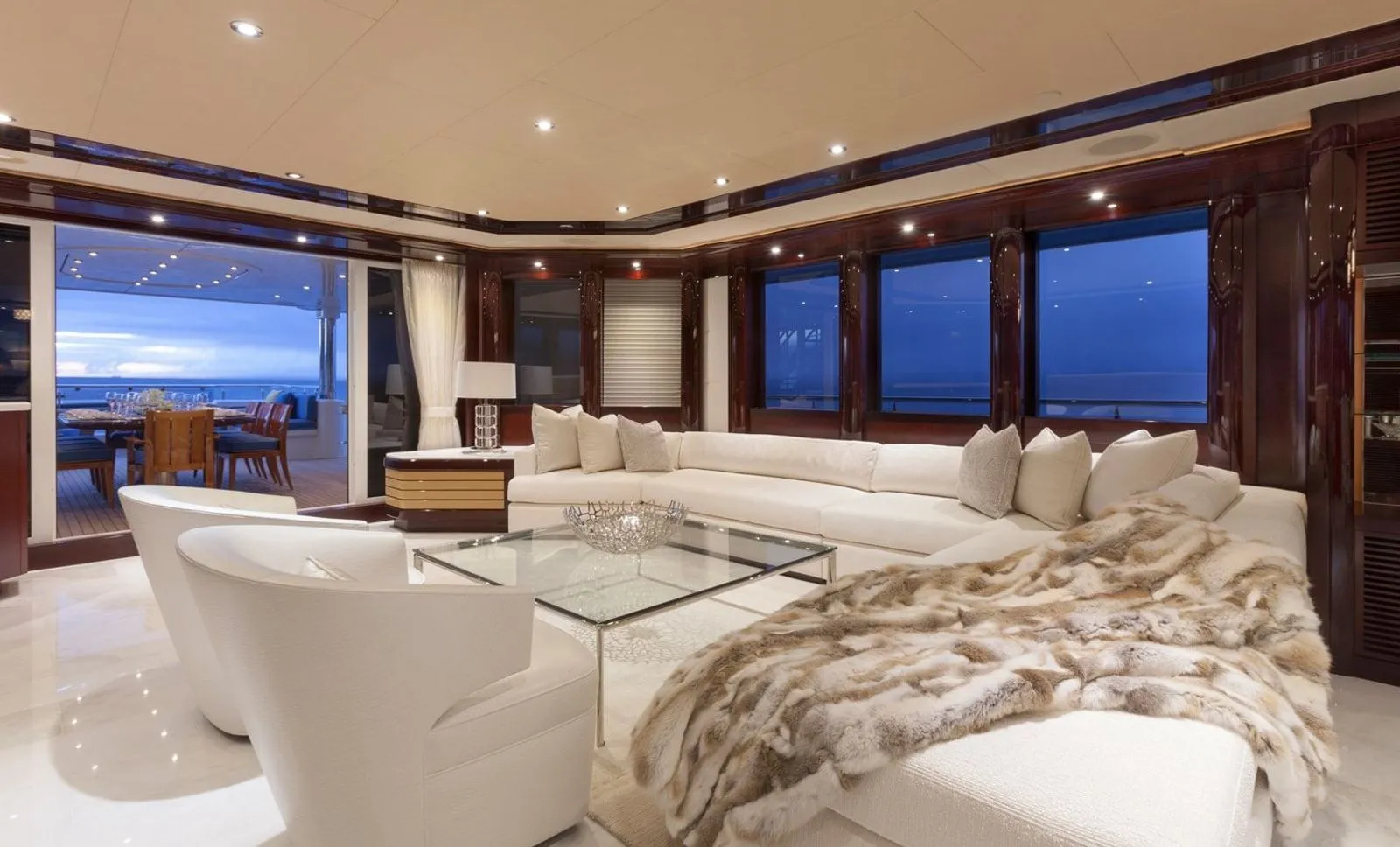 Interior - 2/22
