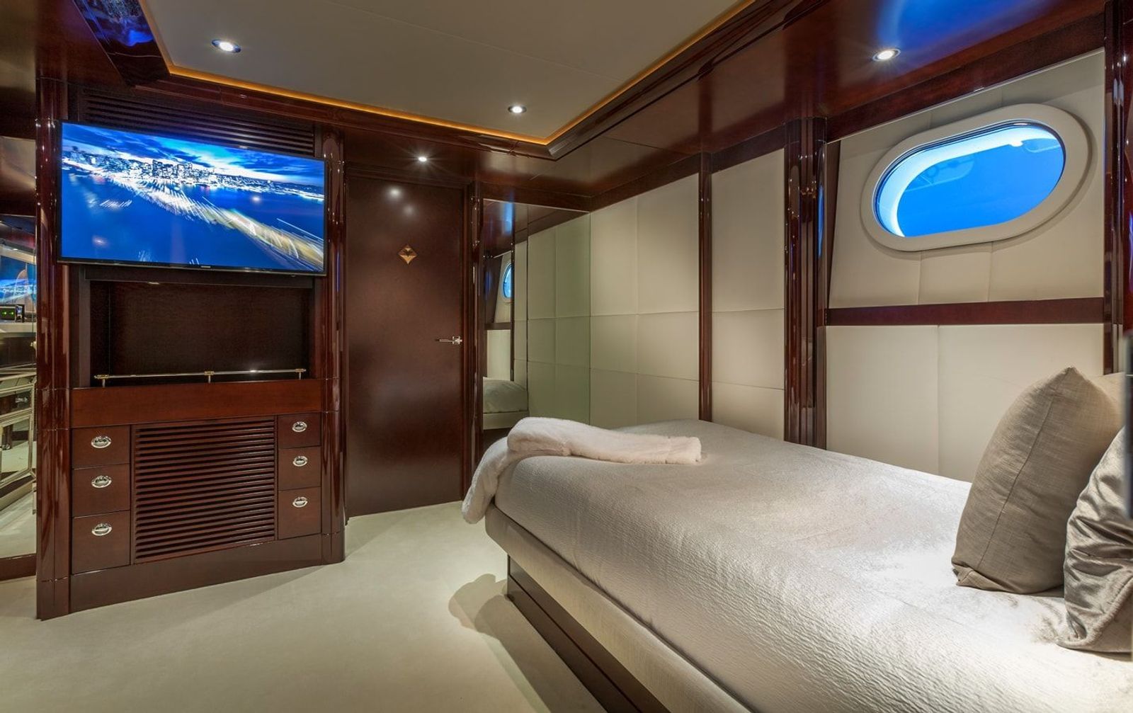 Interior - 13/22