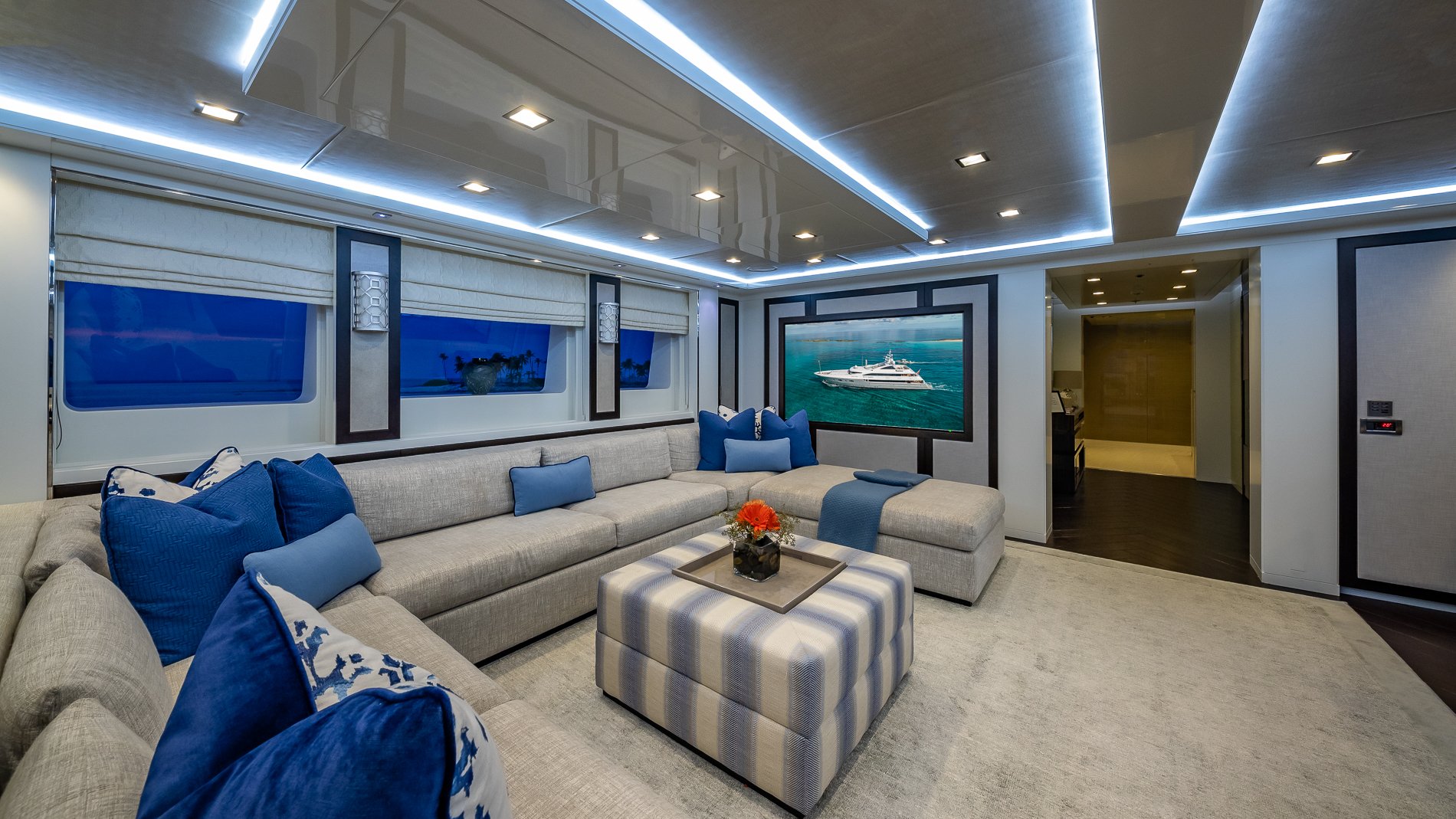 Interior - 3/35