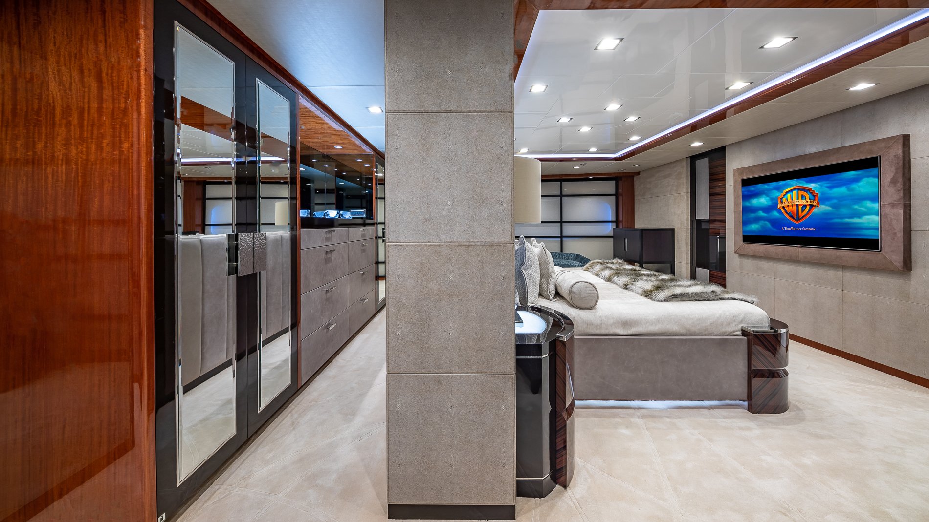 Interior - 15/35