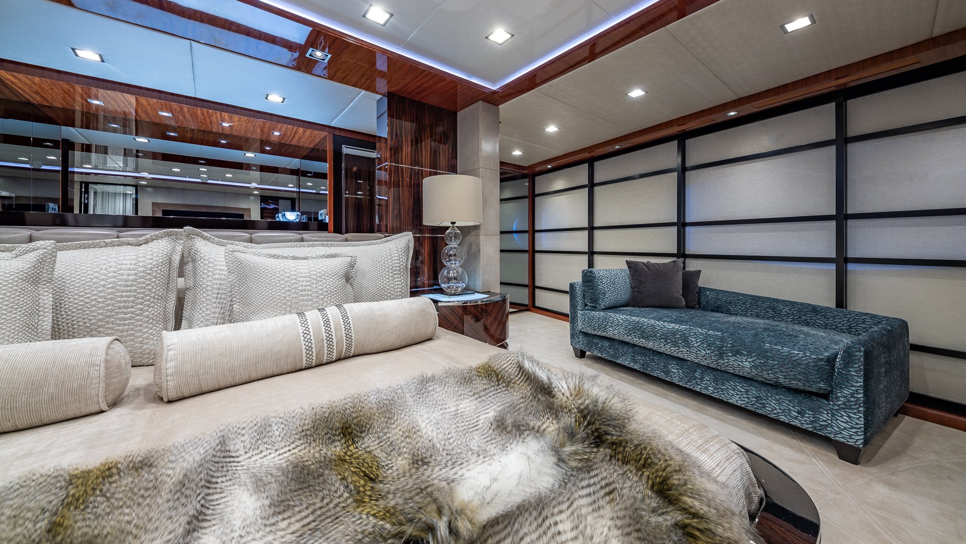 Interior - 17/35