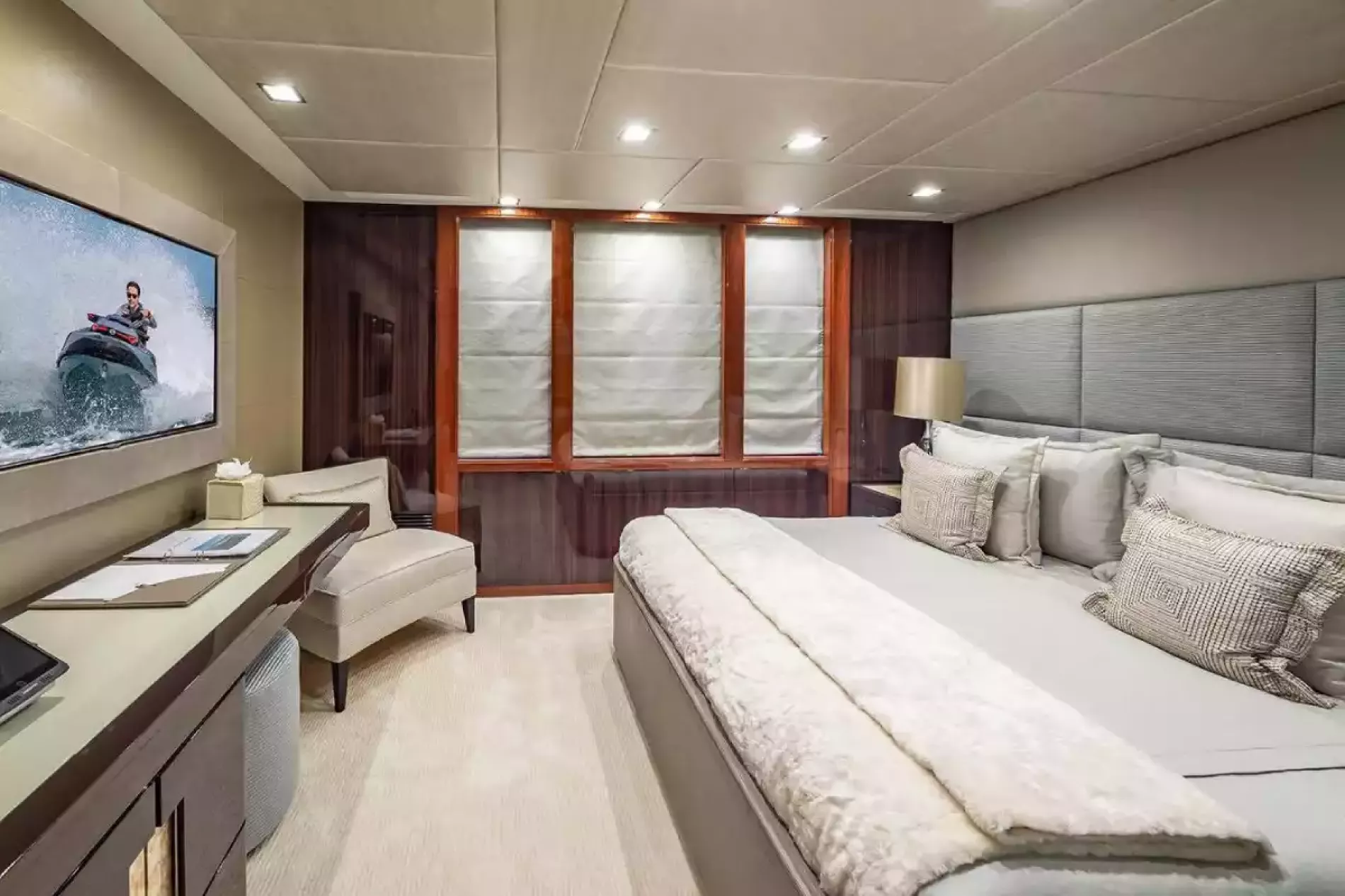 Interior - 23/35