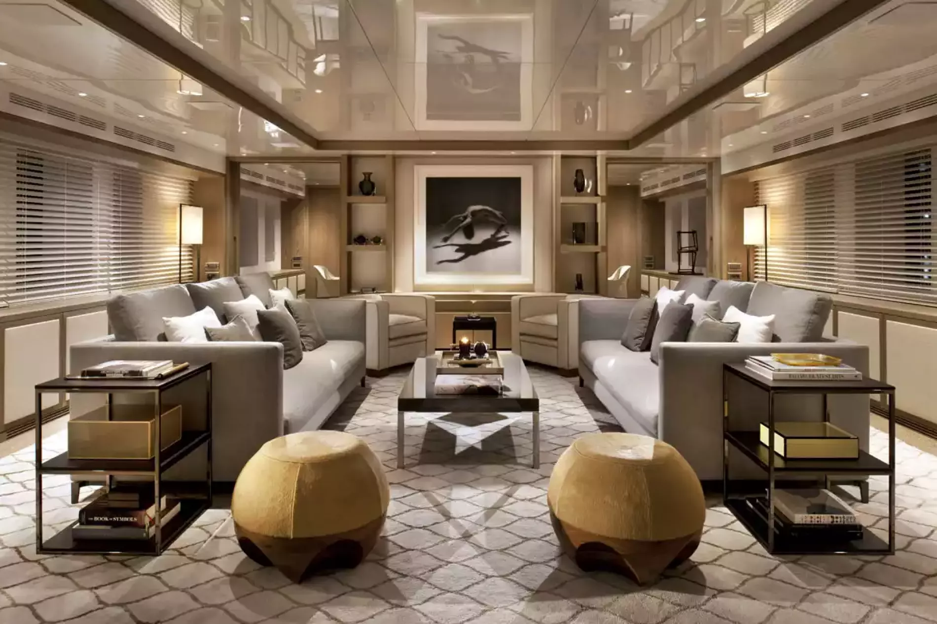 Interior - 0/25