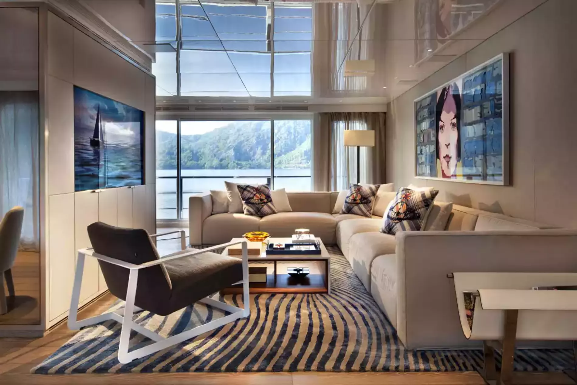 Interior - 14/25