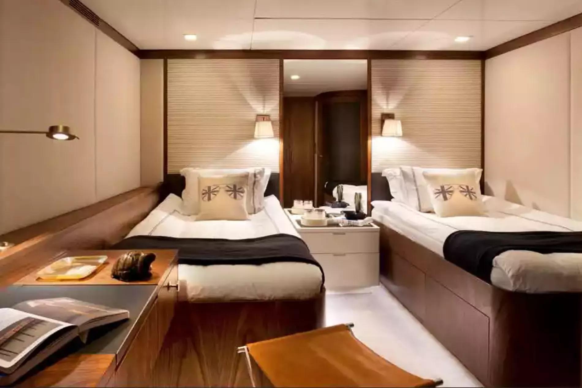 Interior - 19/25