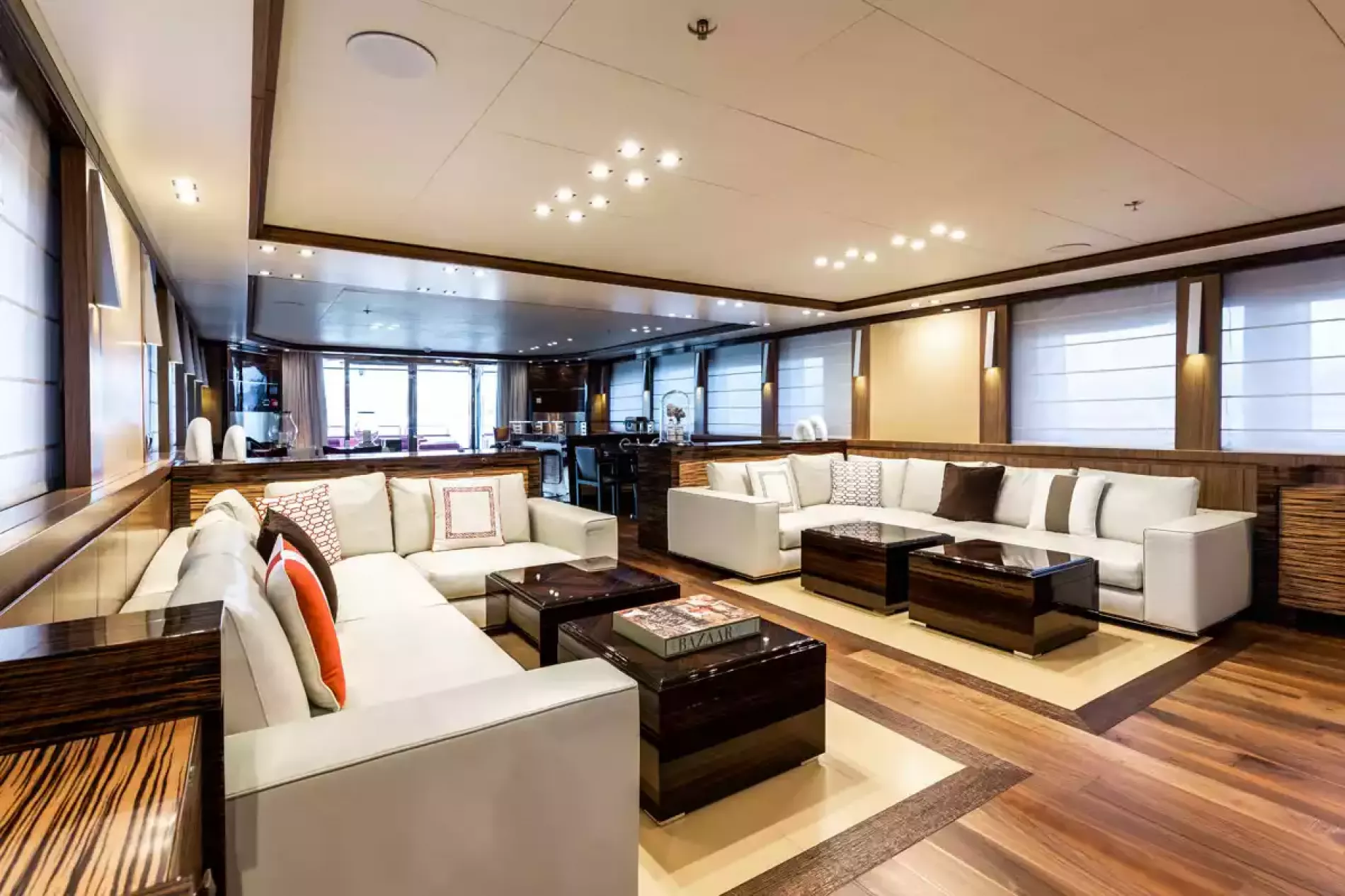 Interior - 0/33