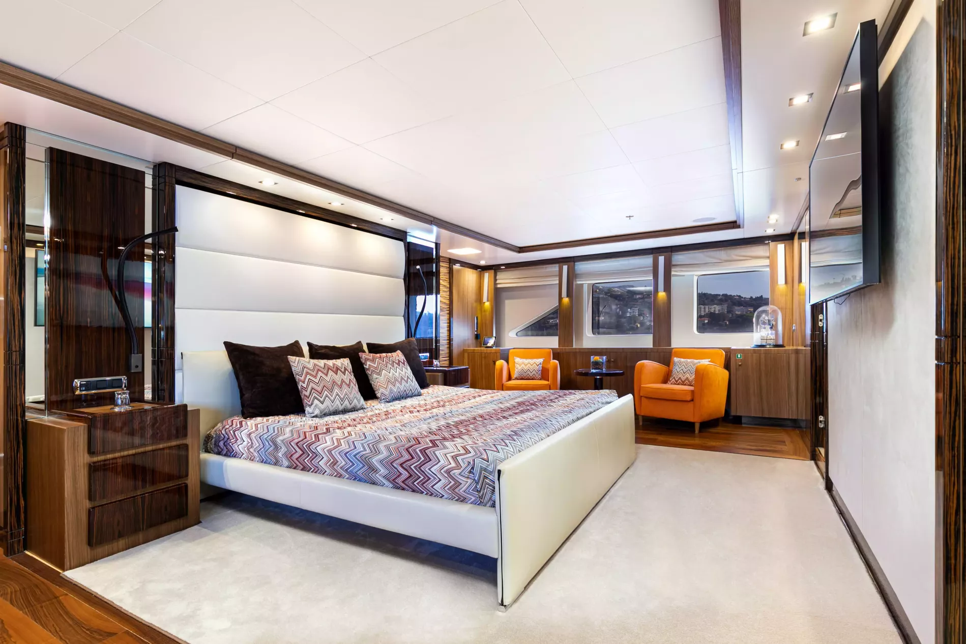 Interior - 17/33