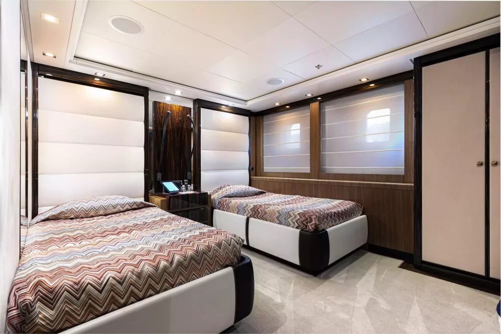 Interior - 20/33