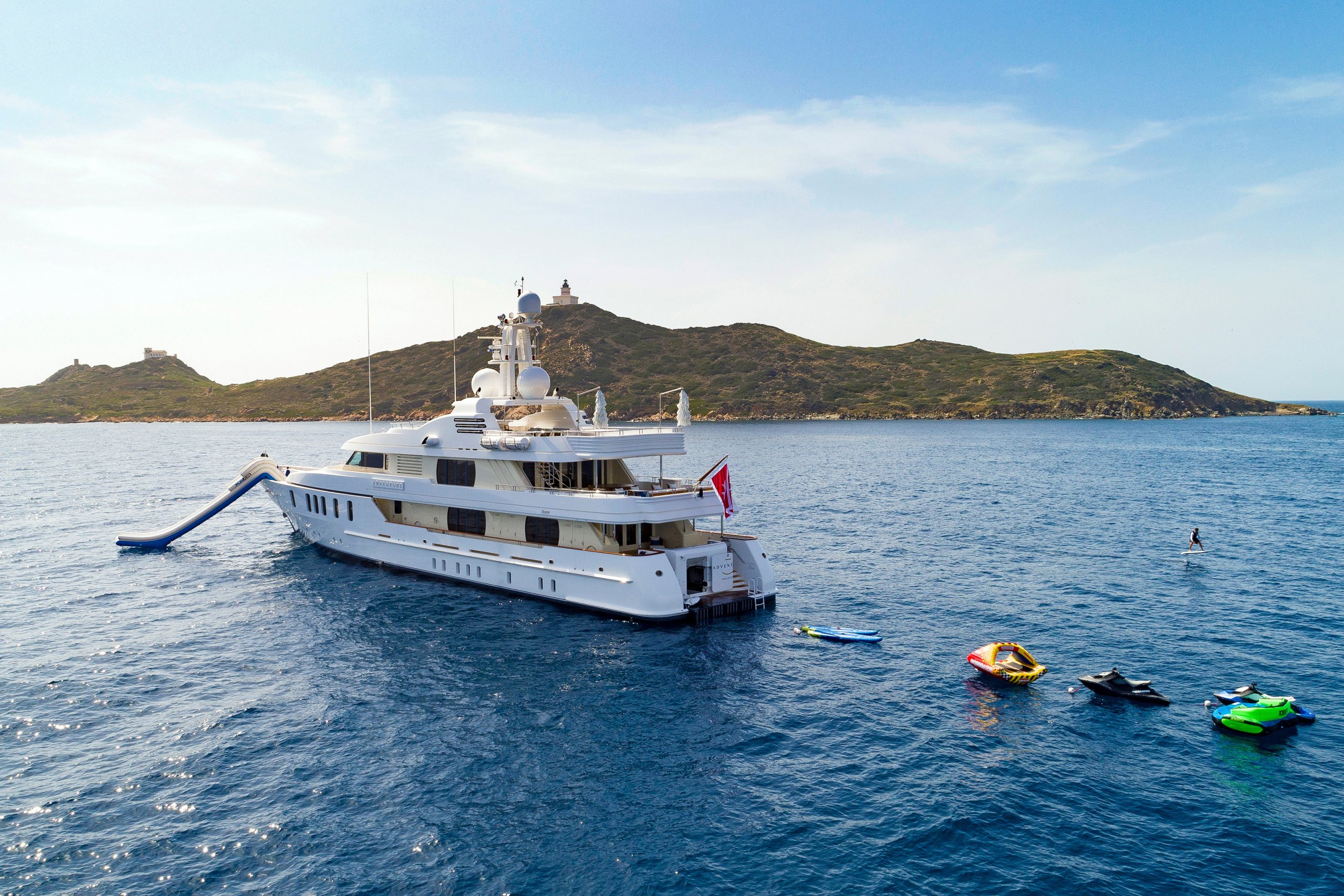 Exterior - 25/33