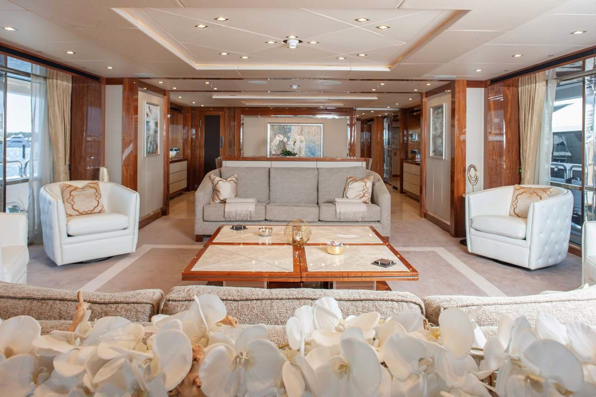 Interior - 0/28