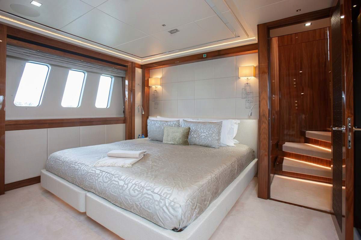 Interior - 20/28