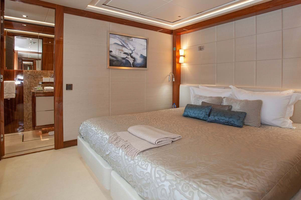 Interior - 21/28