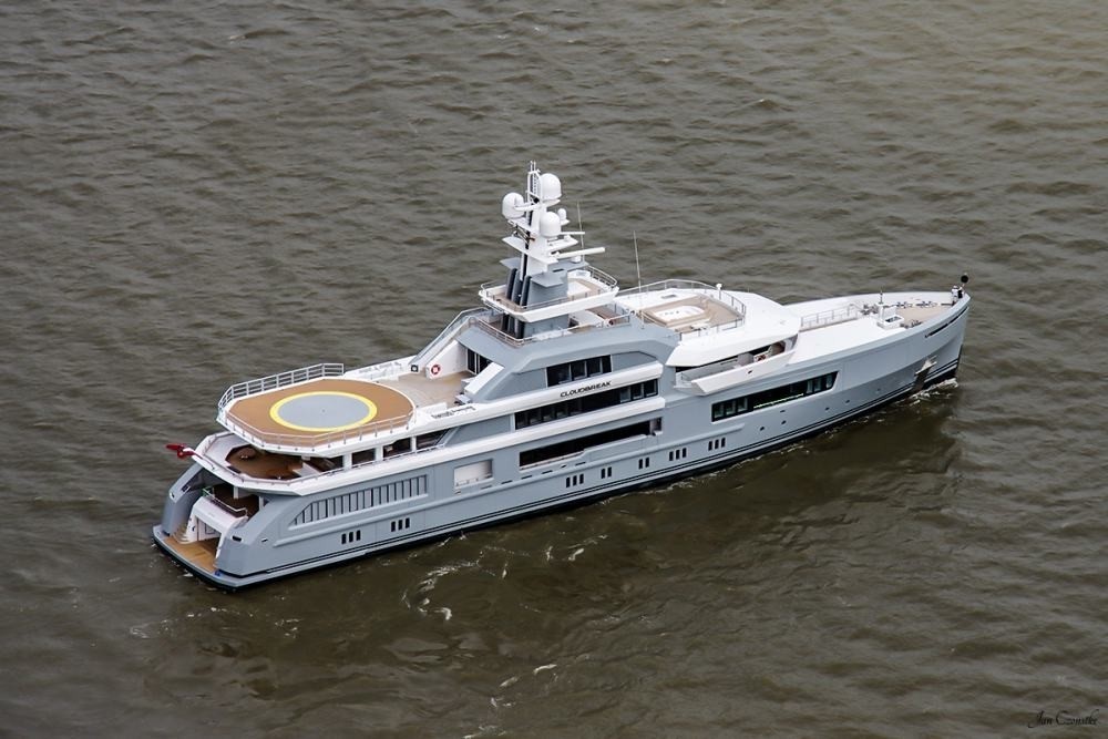 Exterior - 12/34