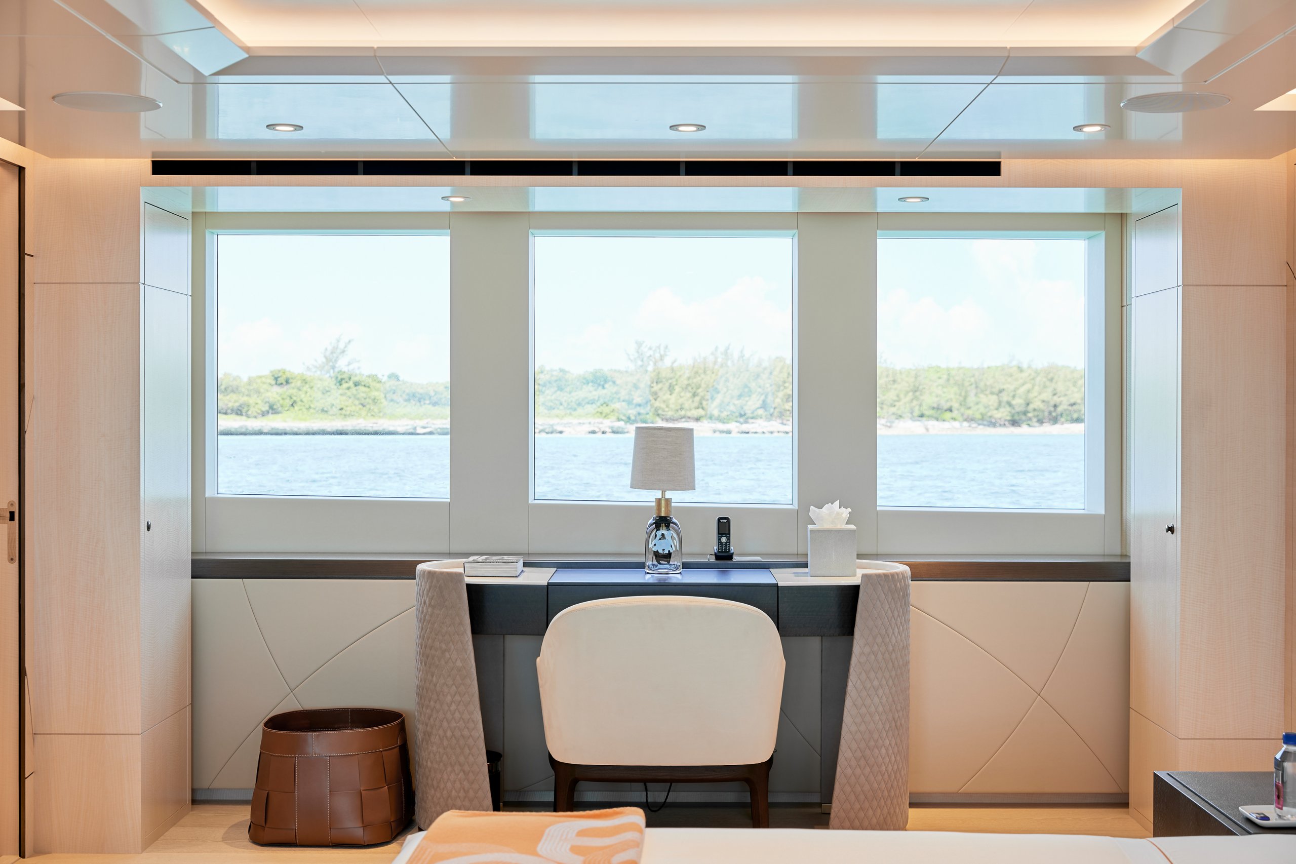 Interior - 22/25