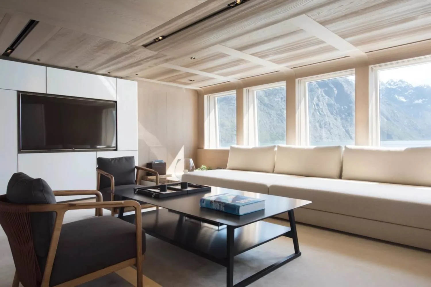 Interior - 5/40