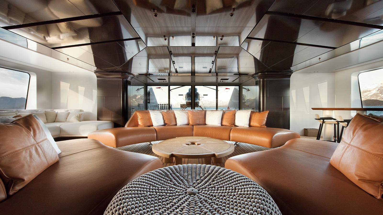 Interior - 12/40