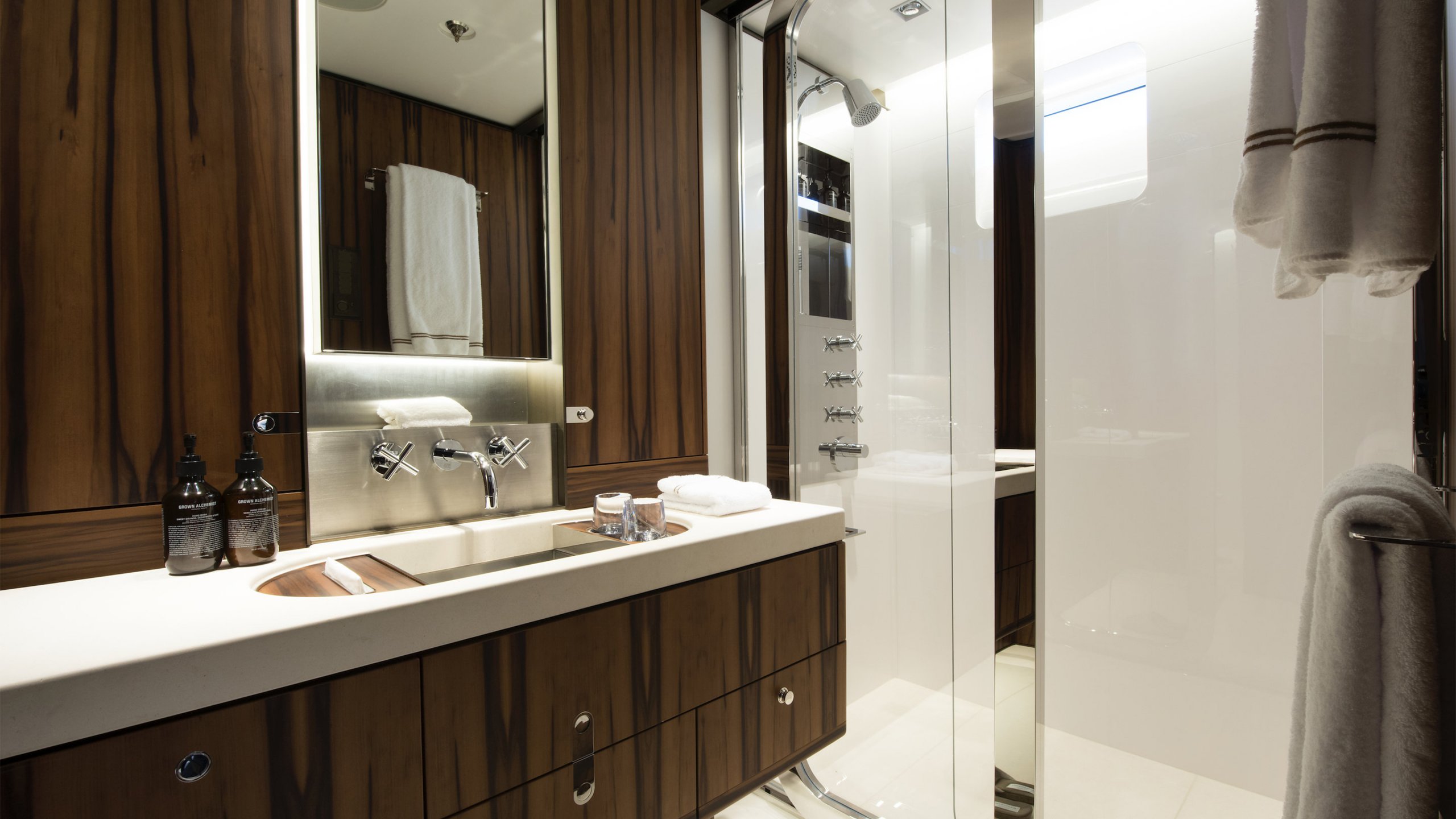 Interior - 27/40