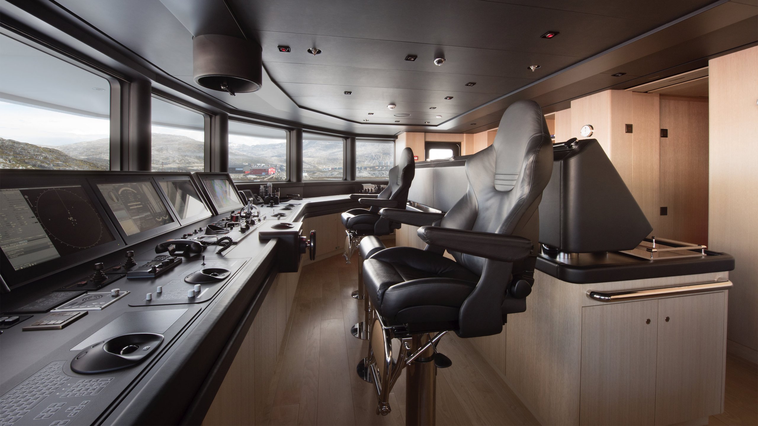 Interior - 39/40