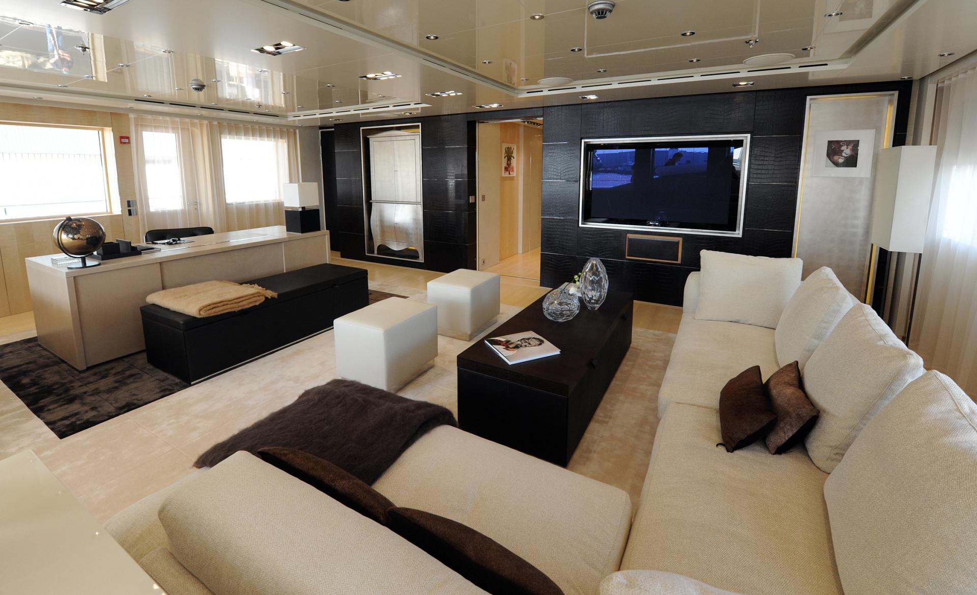 Interior - 18/71