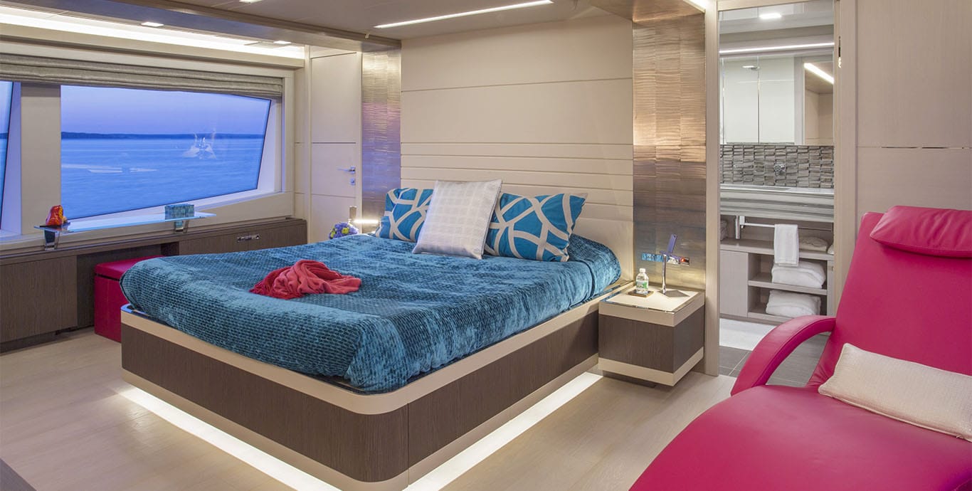 Interior - 2/11