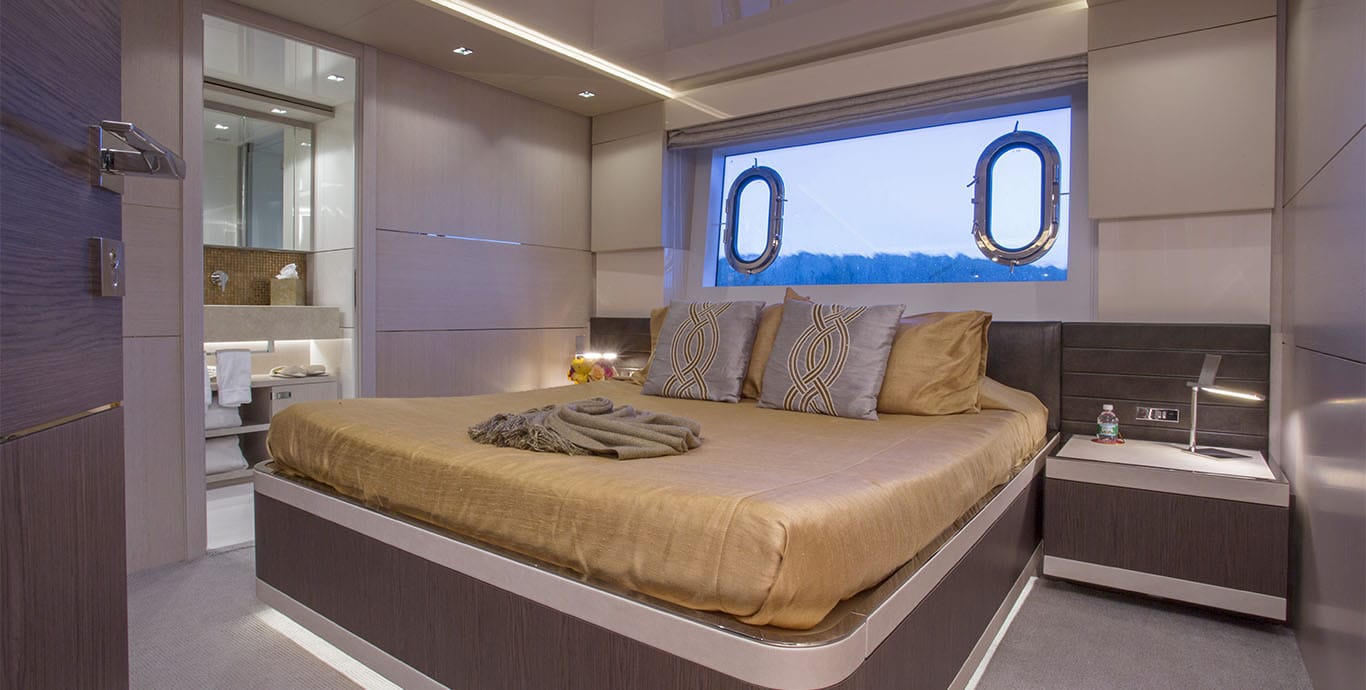 Interior - 4/11