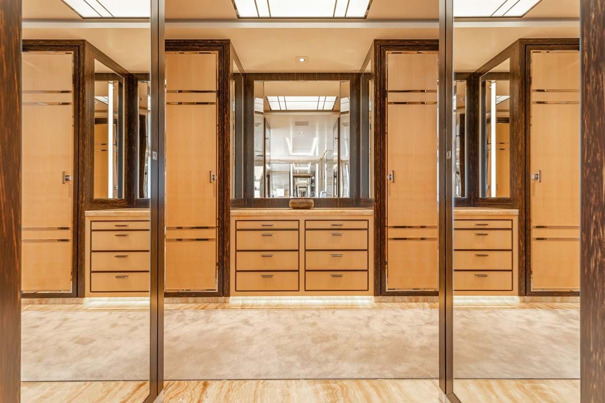 Interior - 18/23