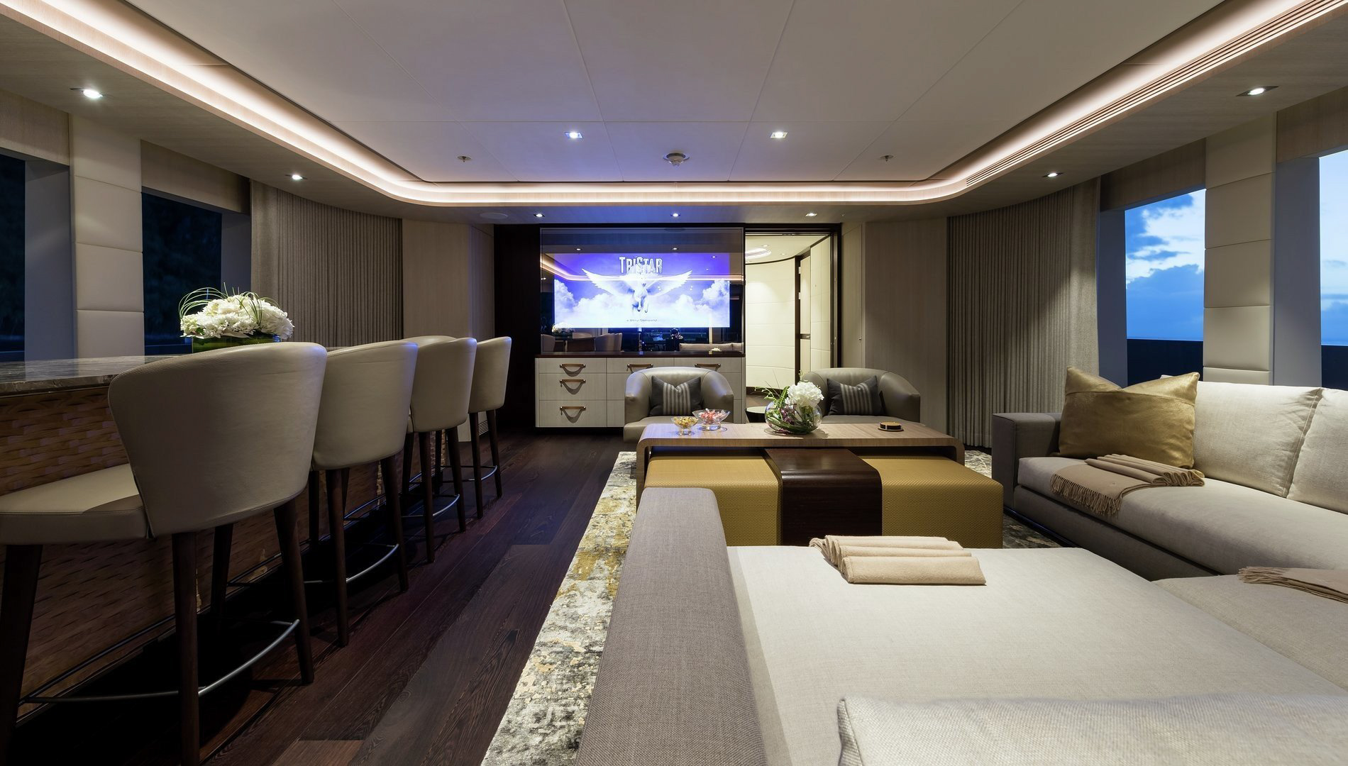 Interior - 2/22