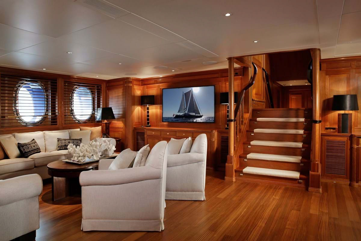 Interior - 1/31